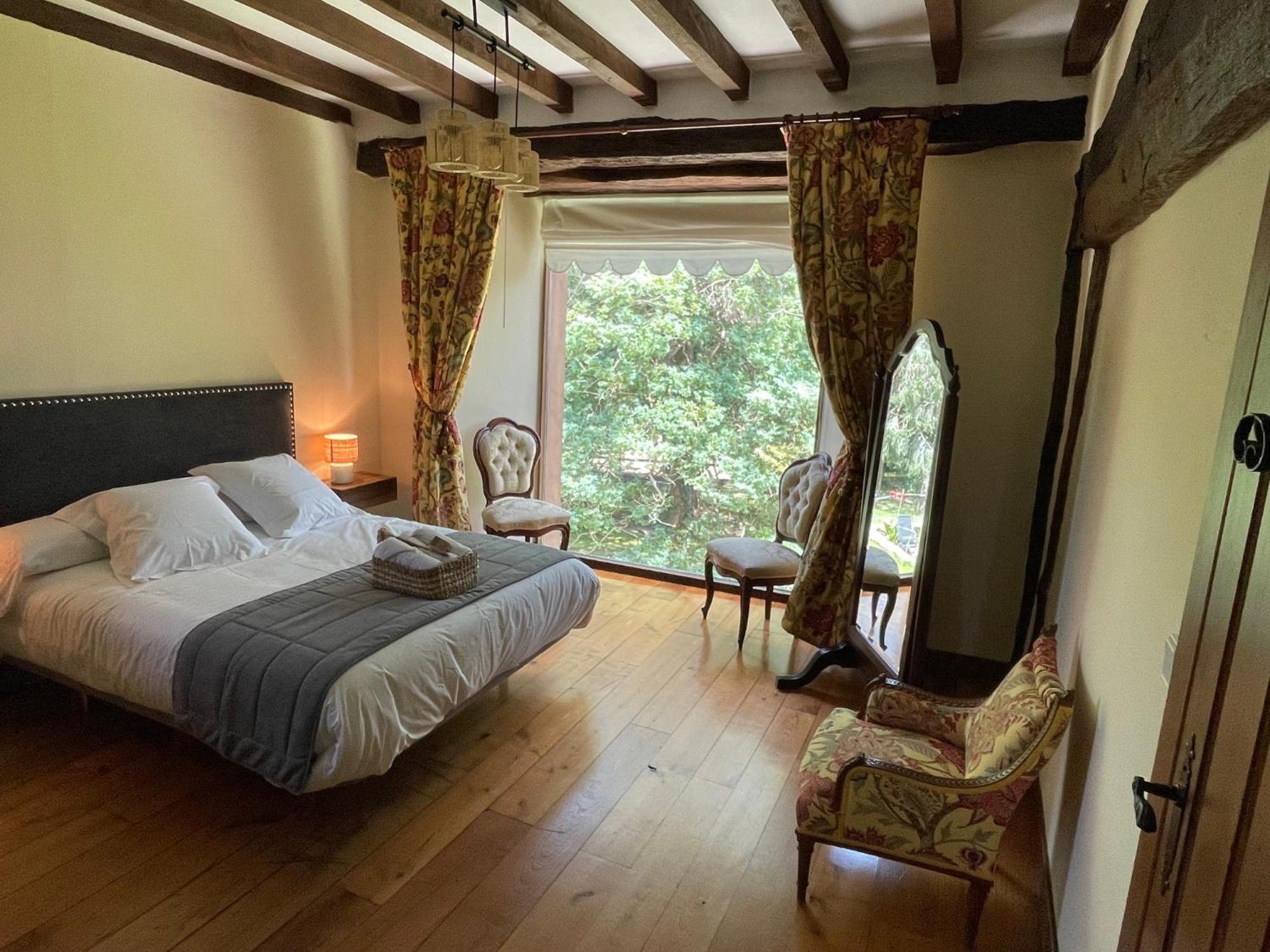 לינה וארוחת בוקר Esles Casa Cordoba מראה חיצוני תמונה
