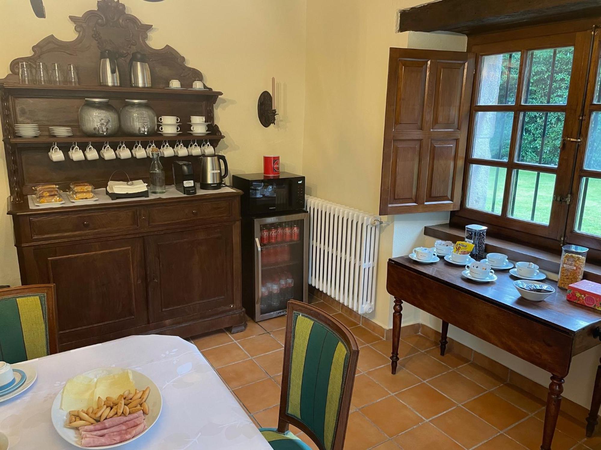 לינה וארוחת בוקר Esles Casa Cordoba מראה חיצוני תמונה
