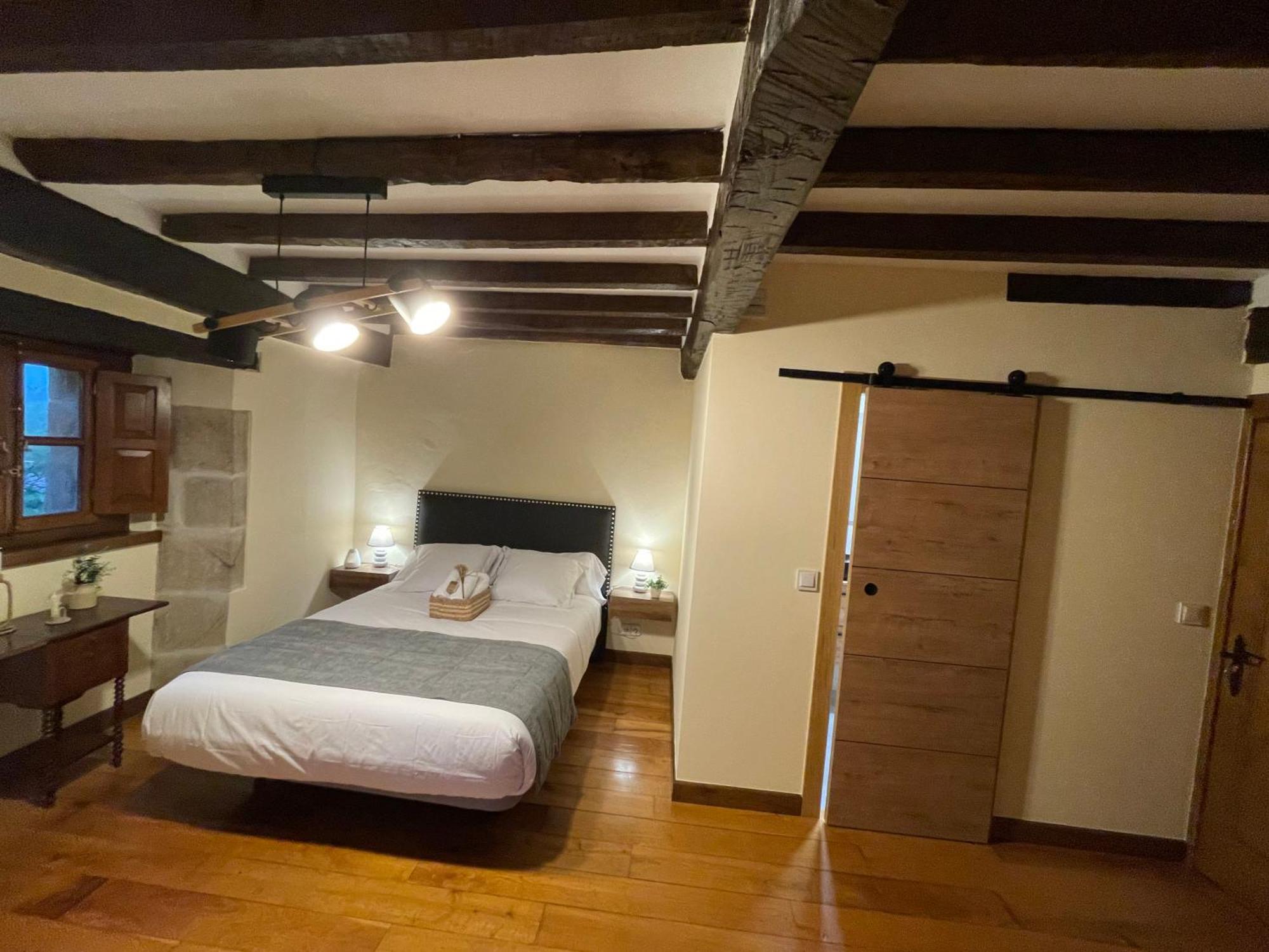 לינה וארוחת בוקר Esles Casa Cordoba מראה חיצוני תמונה