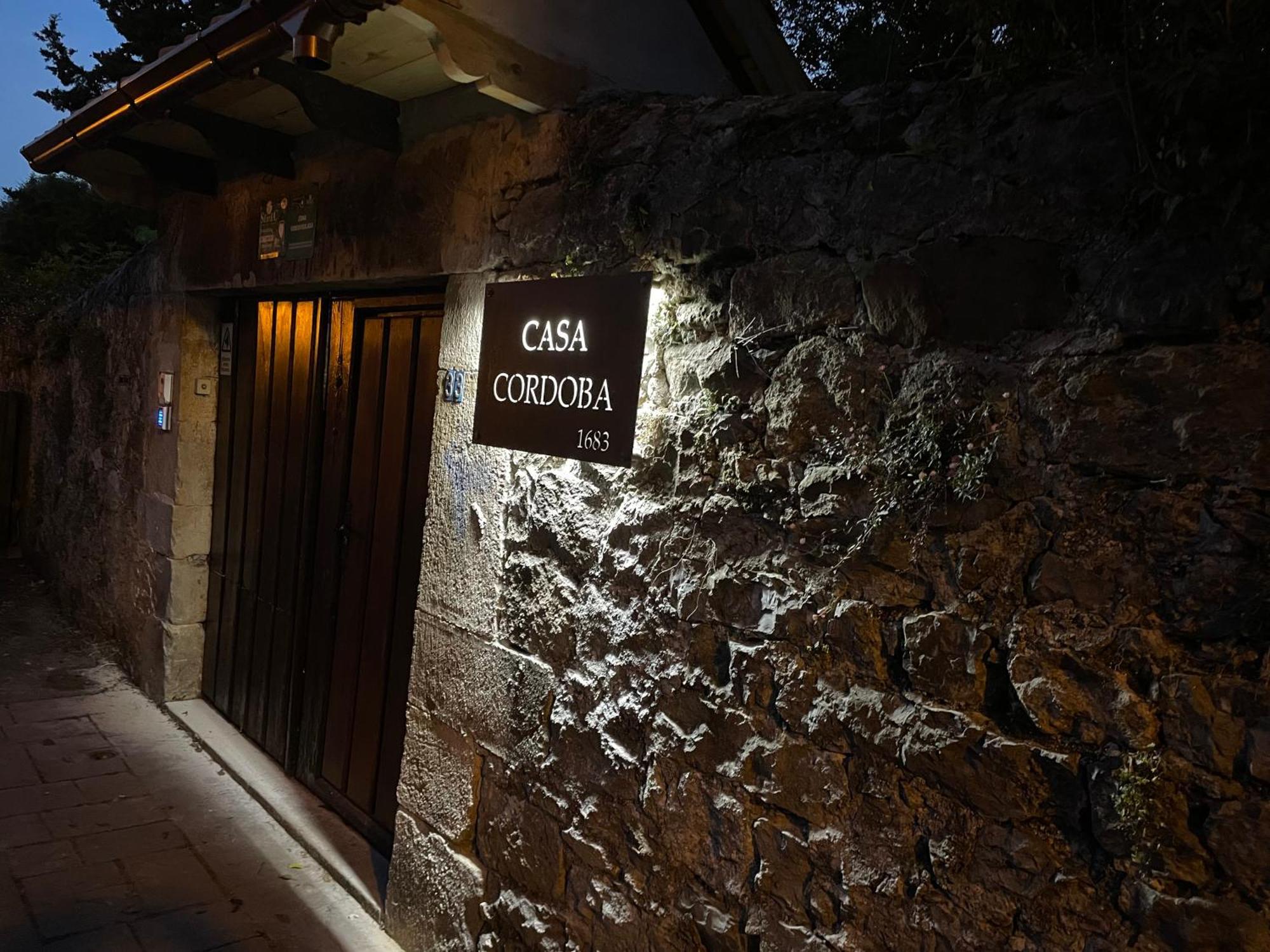 לינה וארוחת בוקר Esles Casa Cordoba מראה חיצוני תמונה